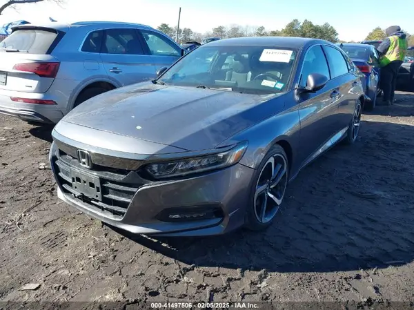 1HGCV1F34JA184684 2018 HONDA ACCORD - Image 2