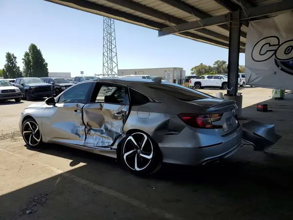 1HGCV1F34JA185625 2018 HONDA ACCORD - Image 2
