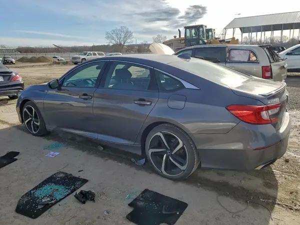 1HGCV1F34JA197466 2018 HONDA ACCORD - Image 2