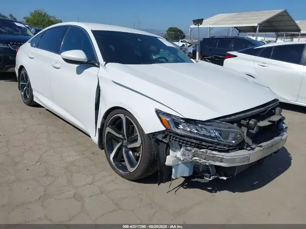 1HGCV1F34JA204528 2018 HONDA ACCORD - Image 1