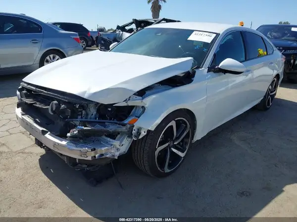 1HGCV1F34JA204528 2018 HONDA ACCORD - Image 2