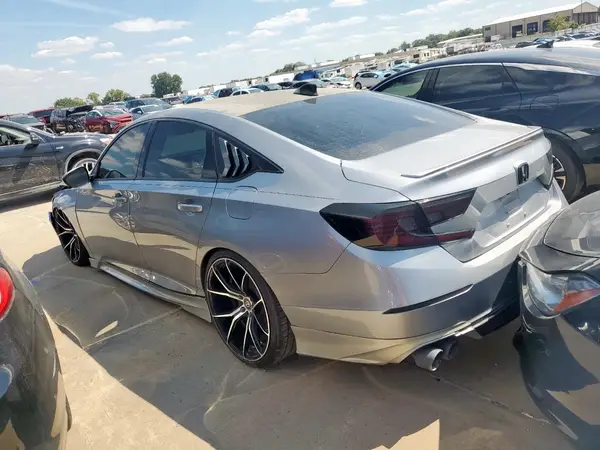 1HGCV1F34JA210670 2018 HONDA ACCORD - Image 2