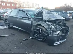1HGCV1F34JA210765 2018 HONDA ACCORD