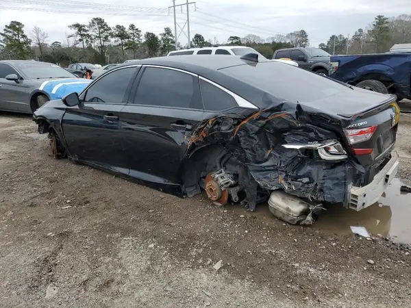 1HGCV1F34JA211138 2018 HONDA ACCORD - Image 2