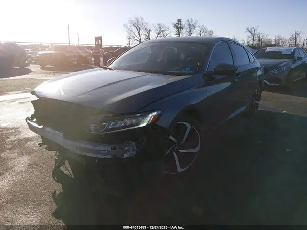 1HGCV1F34JA228425 2018 HONDA ACCORD - Image 2