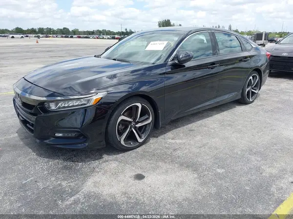 1HGCV1F34JA230840 2018 HONDA ACCORD - Image 2