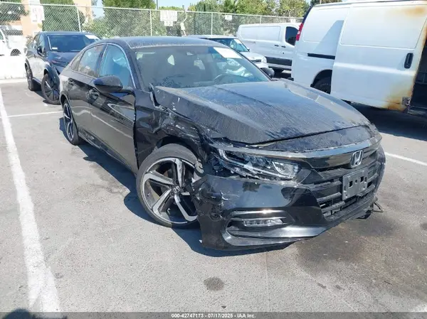 1HGCV1F34JA241854 2018 HONDA ACCORD - Image 1