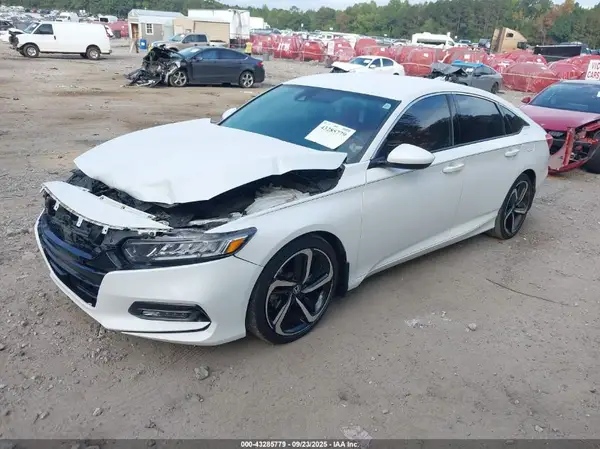 1HGCV1F34JA252613 2018 HONDA ACCORD - Image 2