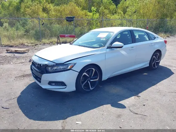 1HGCV1F34JA255558 2018 HONDA ACCORD - Image 2