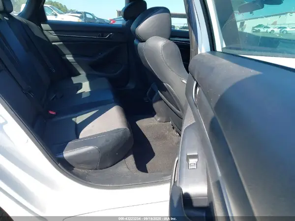 1HGCV1F34JA255558 2018 HONDA ACCORD - Image 8