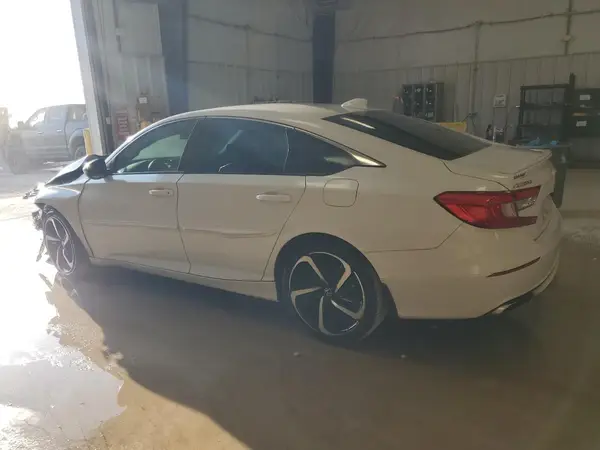 1HGCV1F34JA255785 2018 HONDA ACCORD - Image 2