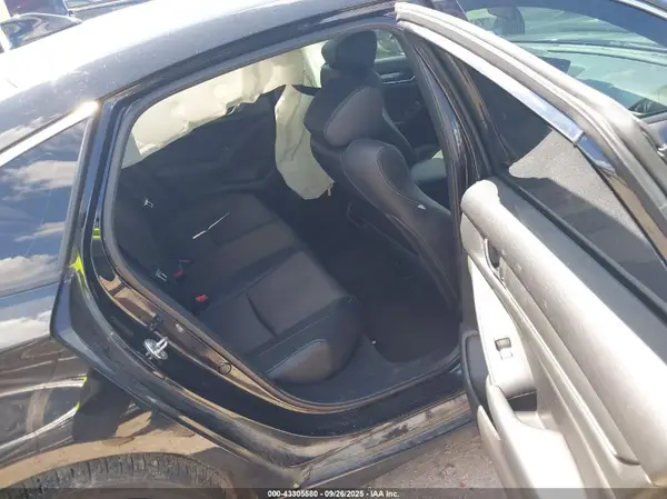 1HGCV1F34JA256418 2018 HONDA ACCORD - Image 8