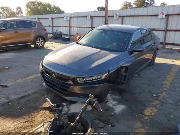 1HGCV1F34JA259142 2018 HONDA ACCORD - Image 2