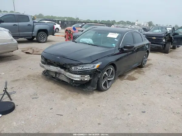 1HGCV1F34JA267984 2018 HONDA ACCORD - Image 2