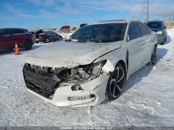 1HGCV1F34JA805275 2018 HONDA ACCORD - Image 2