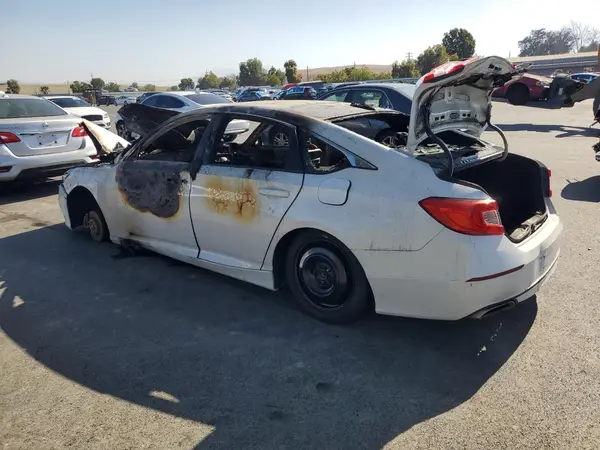 1HGCV1F34KA016559 2019 HONDA ACCORD - Image 2