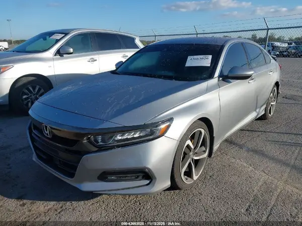 1HGCV1F34KA016769 2019 HONDA ACCORD - Image 2
