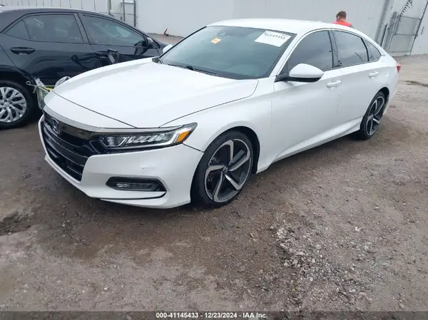 1HGCV1F34KA042742 2019 HONDA ACCORD - Image 2