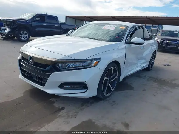 1HGCV1F34KA049559 2019 HONDA ACCORD - Image 2