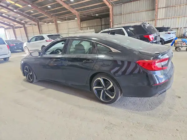 1HGCV1F34KA058035 2019 HONDA ACCORD - Image 2