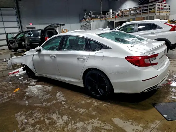 1HGCV1F34KA069617 2019 HONDA ACCORD - Image 2