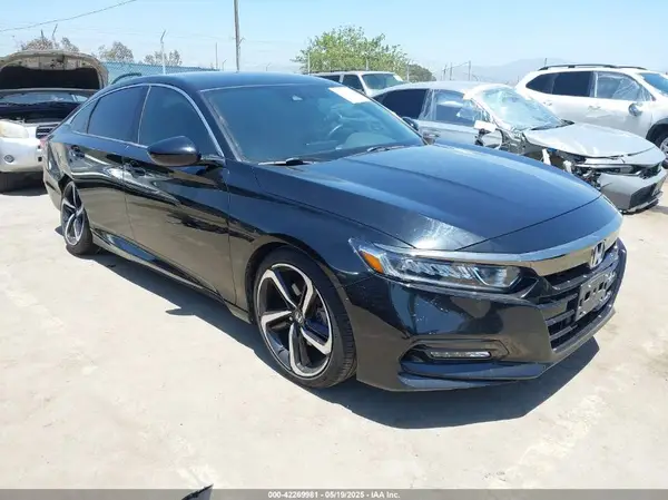1HGCV1F34KA075112 2019 HONDA ACCORD - Image 1