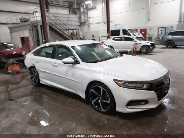 1HGCV1F34KA086241 2019 HONDA ACCORD - Image 1