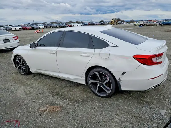 1HGCV1F34KA086319 2019 HONDA ACCORD - Image 2