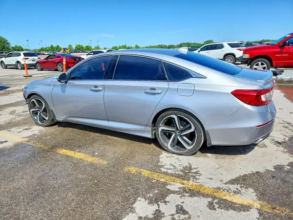 1HGCV1F34KA105418 2019 HONDA ACCORD - Image 2