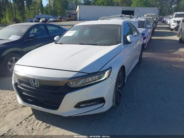 1HGCV1F34KA111851 2019 HONDA ACCORD - Image 2