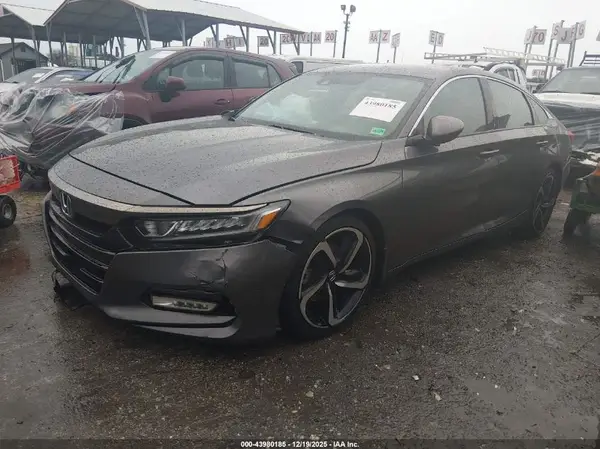 1HGCV1F34KA125586 2019 HONDA ACCORD - Image 2