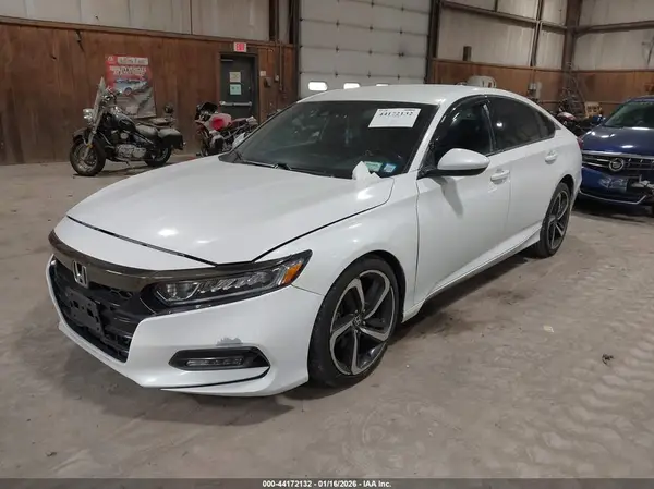 1HGCV1F34KA134272 2019 HONDA ACCORD - Image 2