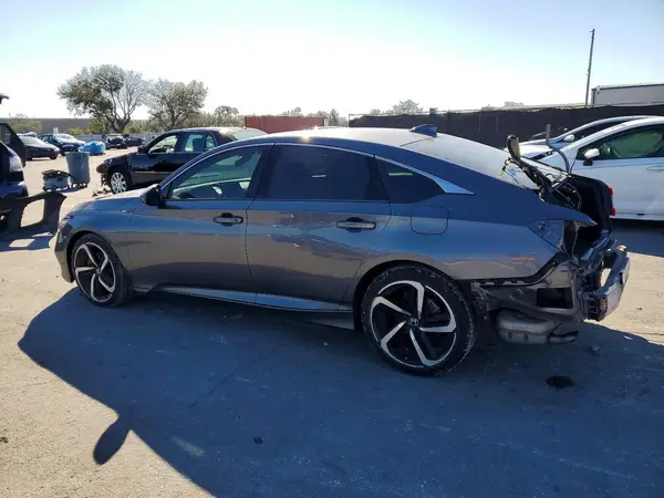 1HGCV1F34KA135714 2019 HONDA ACCORD - Image 2