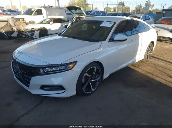 1HGCV1F34LA135925 2020 HONDA ACCORD - Image 2