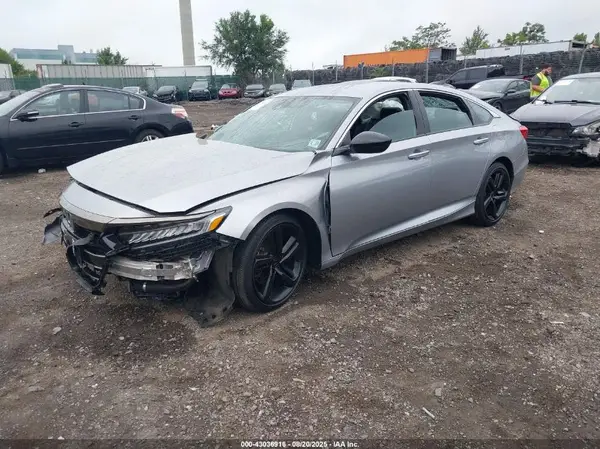 1HGCV1F34NA019630 2022 HONDA ACCORD - Image 2