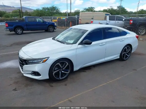 1HGCV1F34NA067760 2022 HONDA ACCORD - Image 2