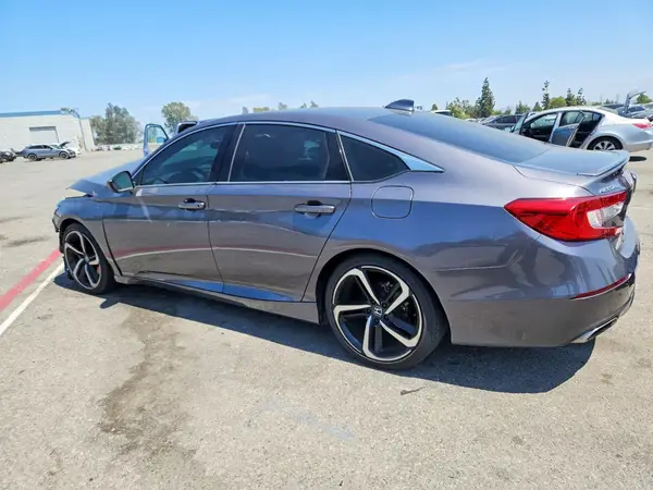 1HGCV1F35JA018013 2018 HONDA ACCORD - Image 2