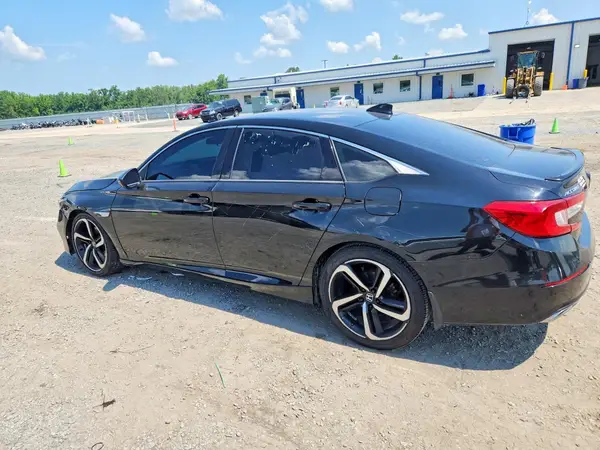 1HGCV1F35JA030064 2018 HONDA ACCORD - Image 2
