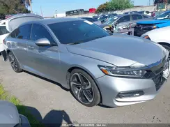 1HGCV1F35JA031067 2018 HONDA ACCORD