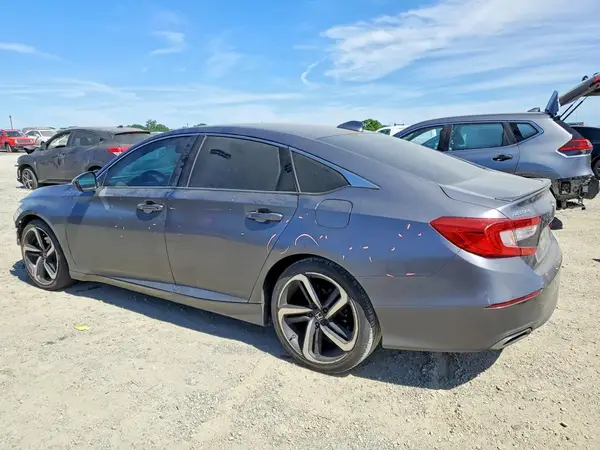 1HGCV1F35JA057734 2018 HONDA ACCORD - Image 2