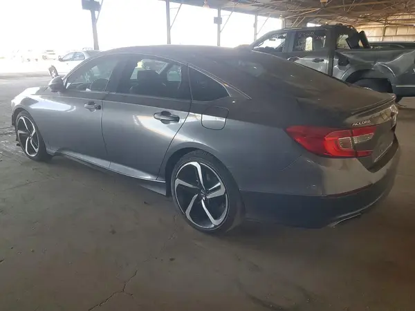 1HGCV1F35JA061394 2018 HONDA ACCORD - Image 2