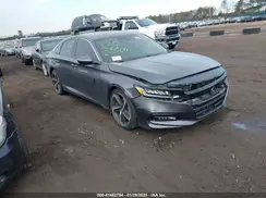 1HGCV1F35JA063632 2018 HONDA ACCORD