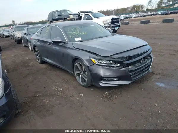 1HGCV1F35JA063632 2018 HONDA ACCORD - Image 1