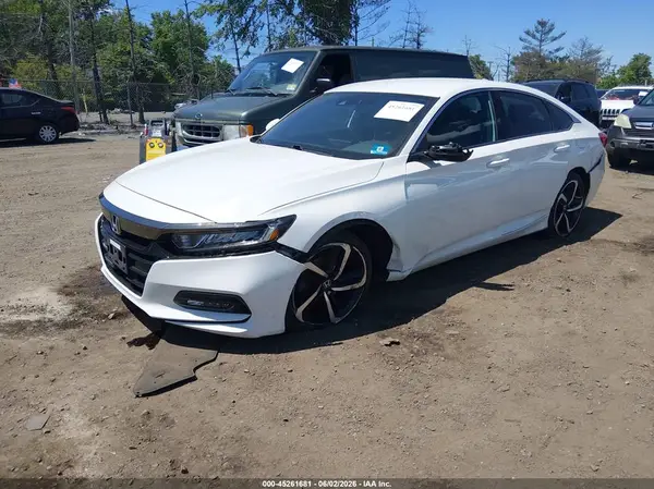 1HGCV1F35JA077188 2018 HONDA ACCORD - Image 2