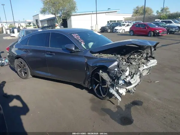1HGCV1F35JA087347 2018 HONDA ACCORD - Image 1