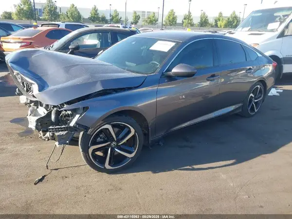 1HGCV1F35JA087347 2018 HONDA ACCORD - Image 2