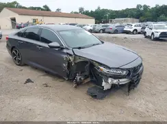 1HGCV1F35JA097019 2018 HONDA ACCORD