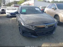 1HGCV1F35JA099014 2018 HONDA ACCORD