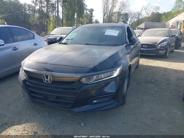 1HGCV1F35JA099014 2018 HONDA ACCORD - Image 2