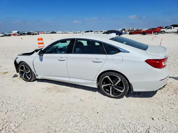 1HGCV1F35JA101022 2018 HONDA ACCORD - Image 2